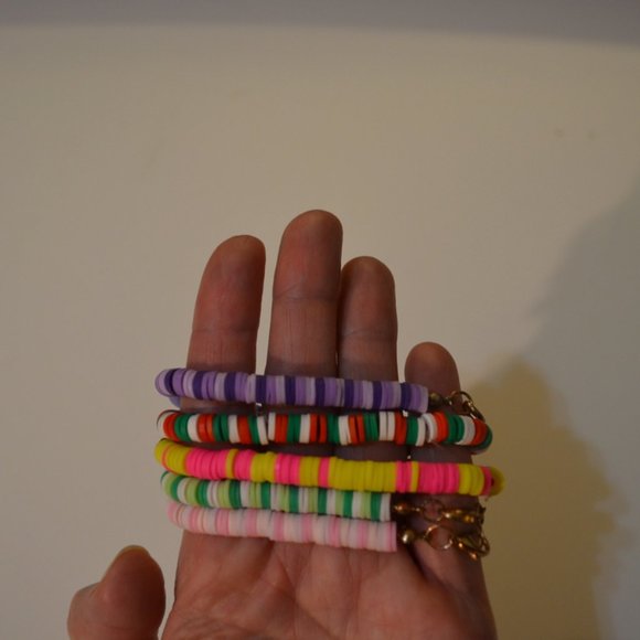 Set of 5 Bracelets Clay/PU Beads Colorful Elastin Fasteners Accents Kids Jewelry - Picture 4 of 5